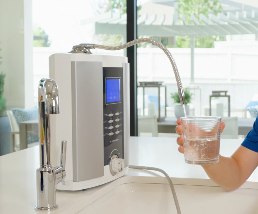 Alkaline water better img